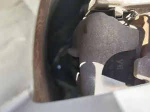 Foto de PINZA DE FRENO TRASERA IZQUIERDA AUDI A6 AVANT (4GD) 2.0 16V TDI (190 CV / 140 KW) referencia 4G0615403