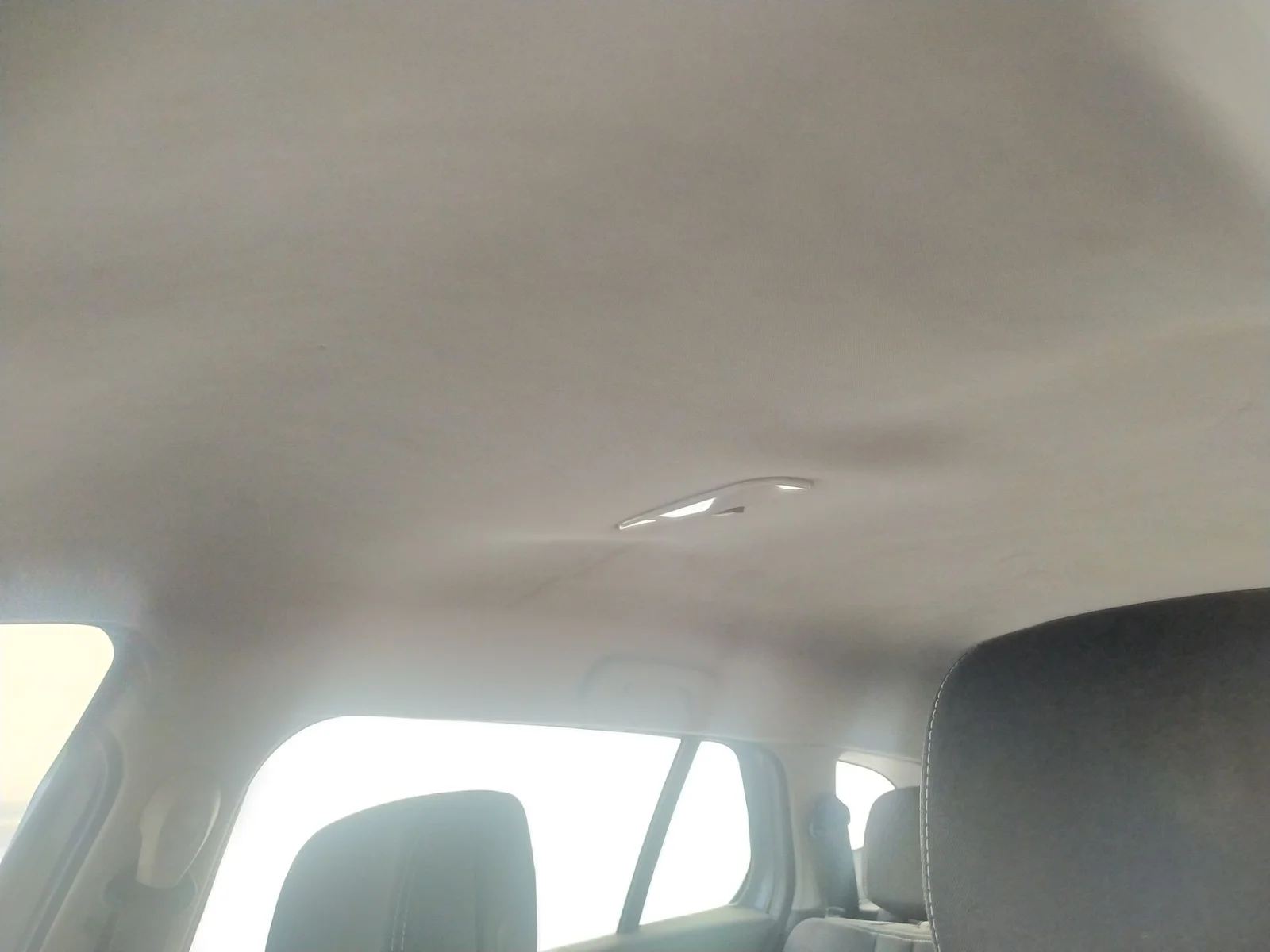 Foto de ASIDERO TECHO DELANTERO IZQUIERDO RENAULT MEGANE III SPORT TOURER 1.9 dCi Diesel (131 CV / 96 KW) referencia 739410013R