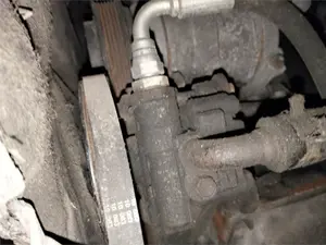 Foto de BOMBA DIRECCION CHRYSLER VOYAGER (RG)