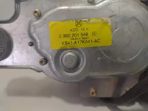 Foto de MOTOR LIMPIA TRASERO FORD FOCUS BERLINA (CAK) 2.0 16V CAT (131 CV / 96 KW) referencia 0390201548 foto 3