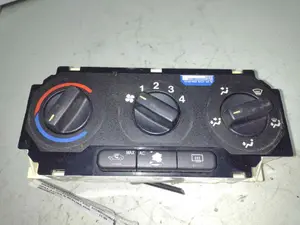 Foto de MANDO CALEFACCION / AIRE ACONDICIONADO OPEL ASTRA G BERLINA 1.7 16V DTI CAT (Y 17 DT / LR6) (75 CV / 55 KW) referencia 90559840 foto 4