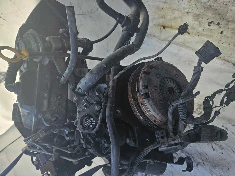 Foto de MOTOR COMPLETO VOLKSWAGEN POLO III BERLINA (6N2) referencia AEF