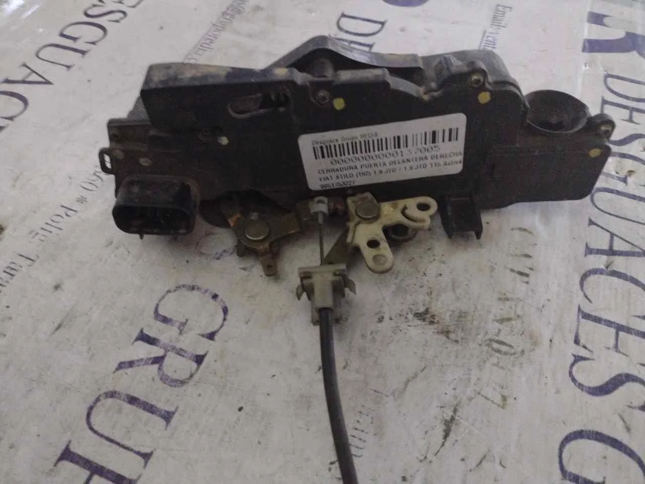Foto de CERRADURA PUERTA DELANTERA DERECHA FIAT STILO (192) 1.9 JTD CAT (116 CV / 85 KW) referencia 0051753227