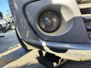 Foto de FARO ANTINIEBLA DERECHO SEAT CORDOBA BERLINA (6L2) 1.9 TDI (131 CV / 96 KW) referencia 6L0941703