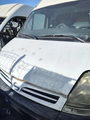 Foto de CAPO NISSAN INTERSTAR (X70) 2.5 dCi Diesel CAT (114 CV / 84 KW) foto 5