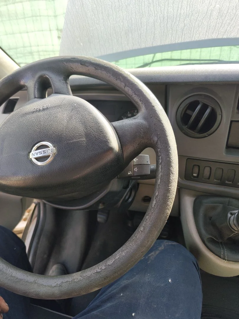 Foto de VOLANTE NISSAN INTERSTAR (X70) 2.5 dCi Diesel CAT (114 CV / 84 KW)