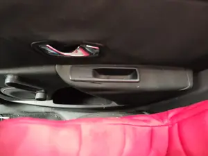 Foto de MANETA INTERIOR TRASERA DERECHA RENAULT MEGANE III BERLINA 5P 1.5 dCi Diesel FAP (110 CV / 81 KW)