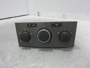 Foto de MANDO CALEFACCION / AIRE ACONDICIONADO OPEL ZAFIRA B 1.9 CDTI CAT (Z 19 DTL) (101 CV / 74 KW) referencia 90151241