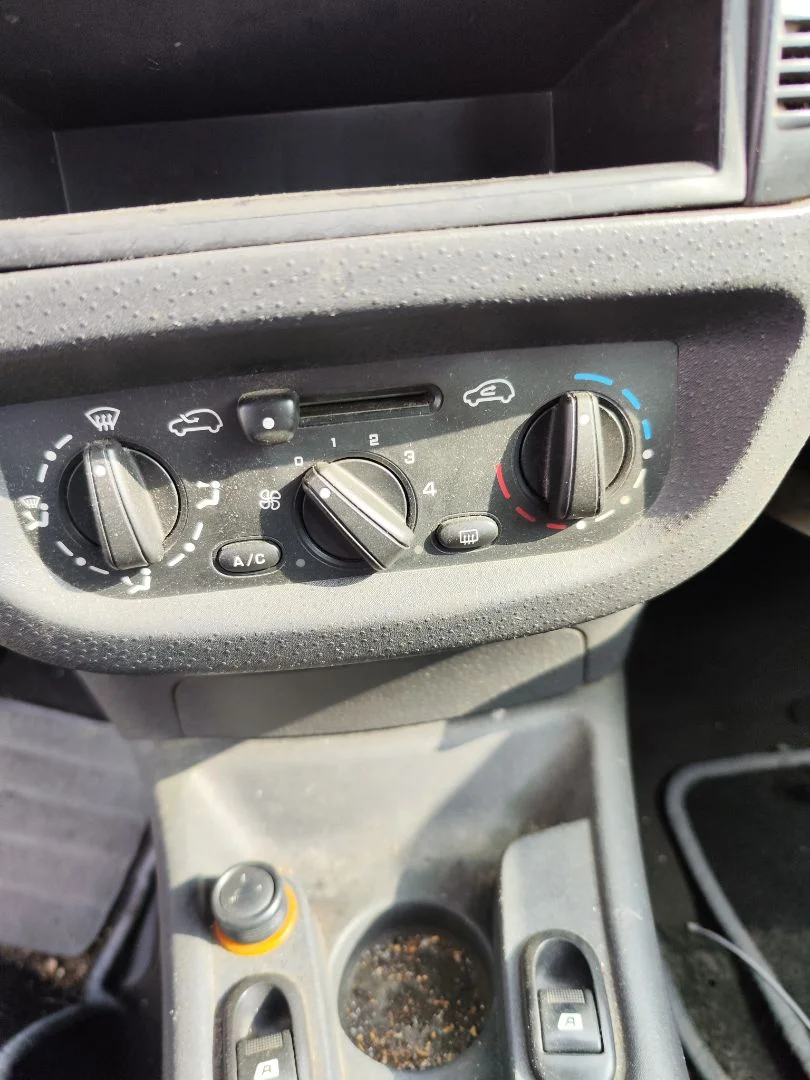 Foto de MANDO CALEFACCION / AIRE ACONDICIONADO CITROEN C2 1.1 (60 CV / 44 KW)