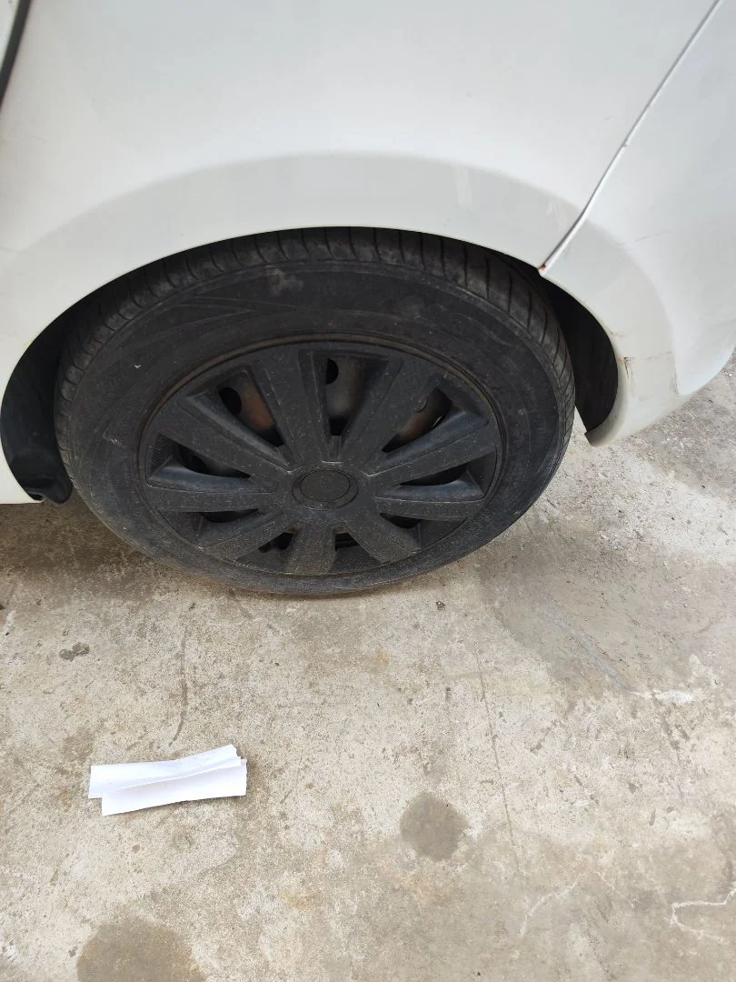 Foto de LLANTA RENAULT CLIO III 1.5 dCi Diesel FAP (75 CV / 55 KW)