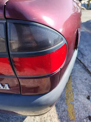 Foto de PILOTO TRASERO DERECHO RENAULT LAGUNA (B56) 2.0  (113 CV / 83 KW)