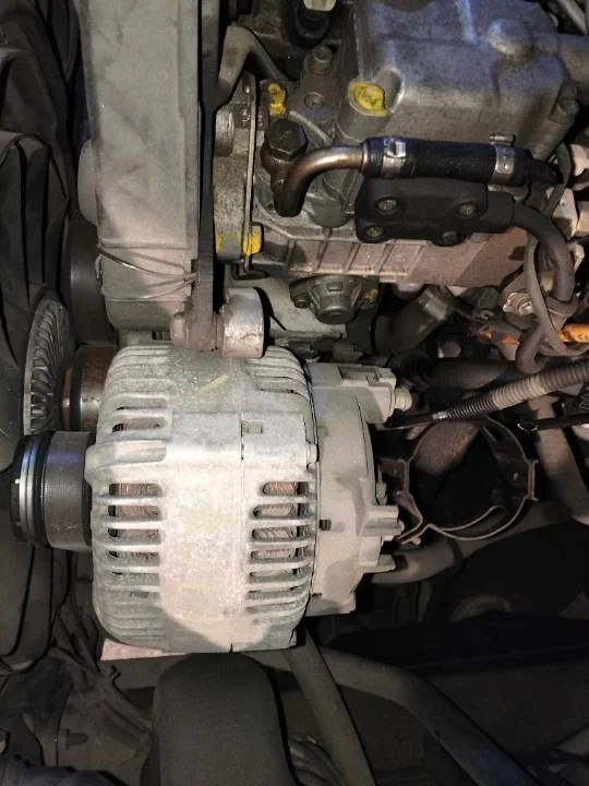 Foto de ALTERNADOR VOLKSWAGEN PASSAT BERLINA (3B2) 1.9 TDI (110 CV / 81 KW) referencia 038903018QV