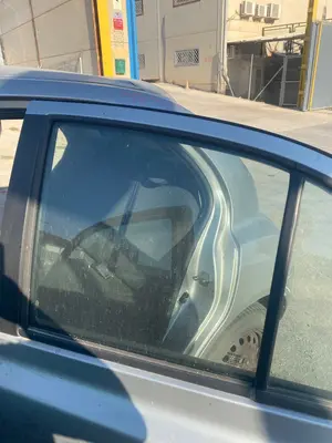Foto de LUNA TRASERA IZQUIERDA NISSAN MICRA (K12E) referencia 82301AX105
