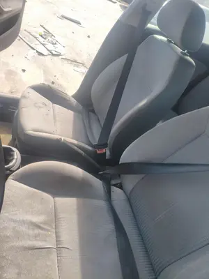 Foto de ENGANCHE CINTURON DELANTERO DERECHO SEAT IBIZA (6L1) 1.4 16V (75 CV / 55 KW)
