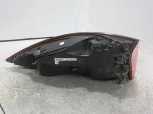 Foto de PILOTO TRASERO DERECHO PORSCHE CAYENNE (TIPO 92A) referencia 7P5945208G foto 2