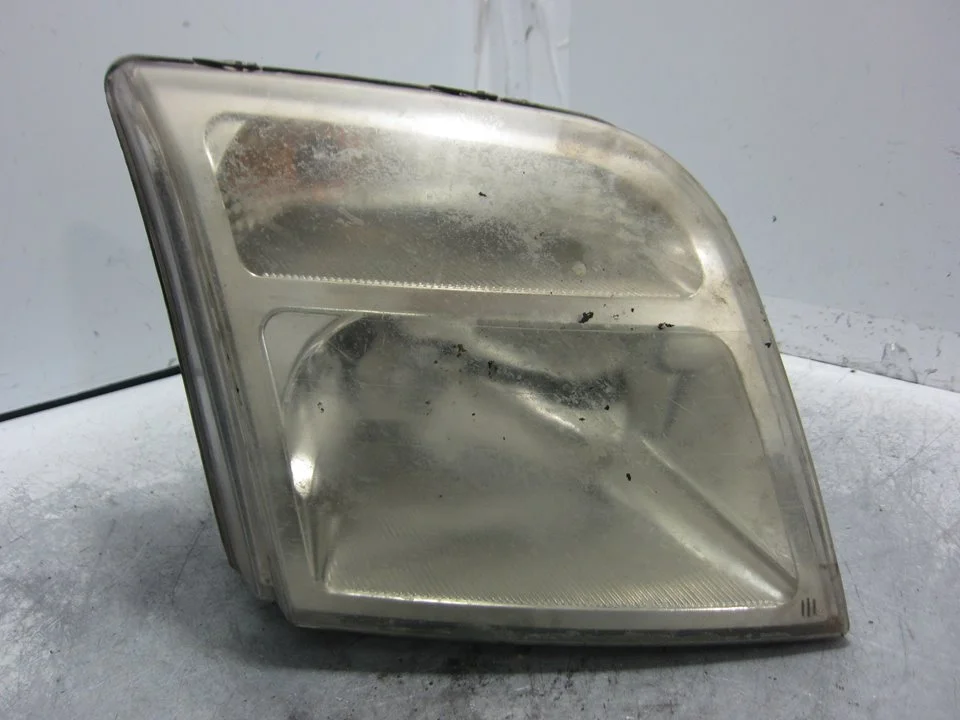 Foto de FARO DERECHO FORD TOURNEO CONNECT (TC7) 1.8 TDCi CAT (90 CV / 66 KW) referencia 2T1413006