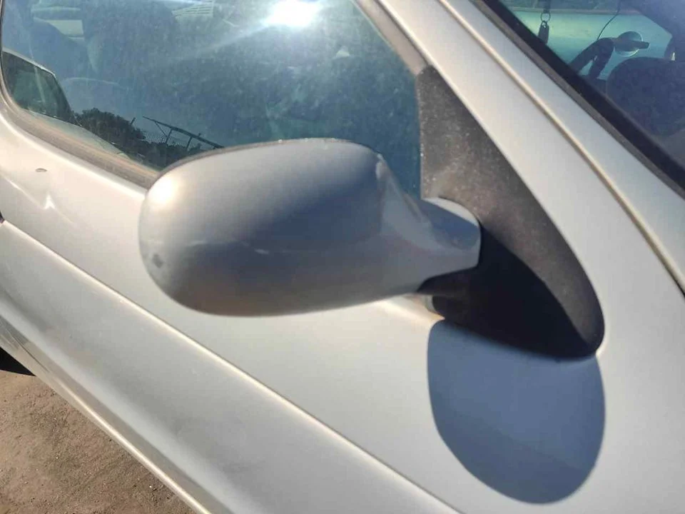 Foto de RETROVISOR DERECHO RENAULT MEGANE I FASE 2 COUPE (DA...) 1.9 dCi Diesel CAT (102 CV / 75 KW) referencia 12313050