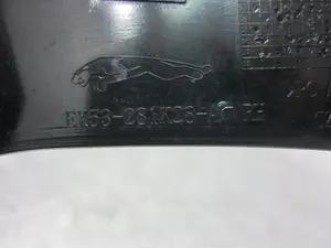 Foto de MOLDURA JAGUAR F-TYPE COUPÉ 2.0 TwinTurbo CAT (300 CV / 221 KW) referencia EX53281K28A foto 3