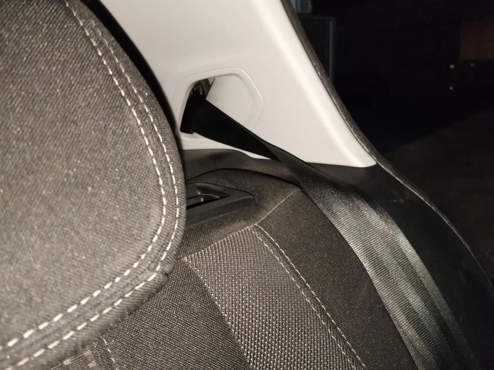 Foto de CINTURON SEGURIDAD TRASERO IZQUIERDO PEUGEOT 308