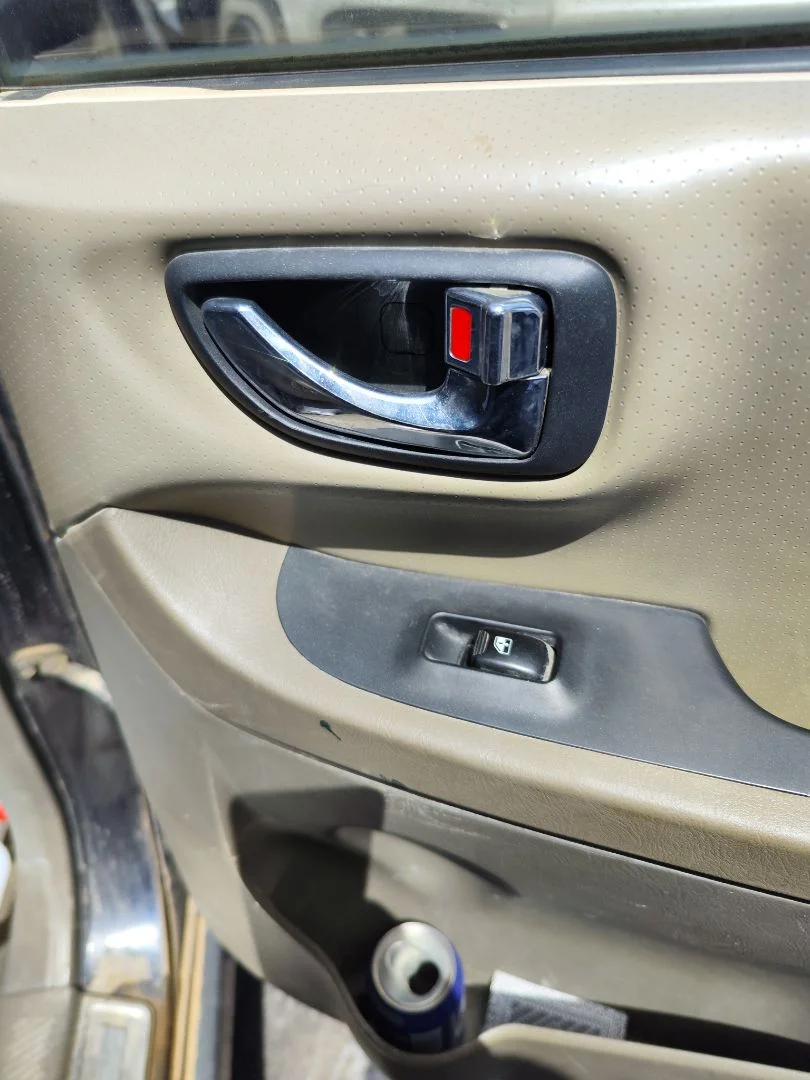 Foto de MANETA INTERIOR TRASERA DERECHA HYUNDAI SANTA FE (SM) 2.4 CAT (146 CV / 107 KW)