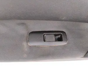 Foto de MANDO ELEVALUNAS DELANTERO IZQUIERDO NISSAN QASHQAI (J10) 2.0 dCi Turbodiesel CAT (150 CV / 110 KW)