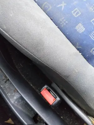 Foto de ENGANCHE CINTURON DELANTERO DERECHO SEAT IBIZA (6K1) 1.9 TDI (90 CV / 66 KW)