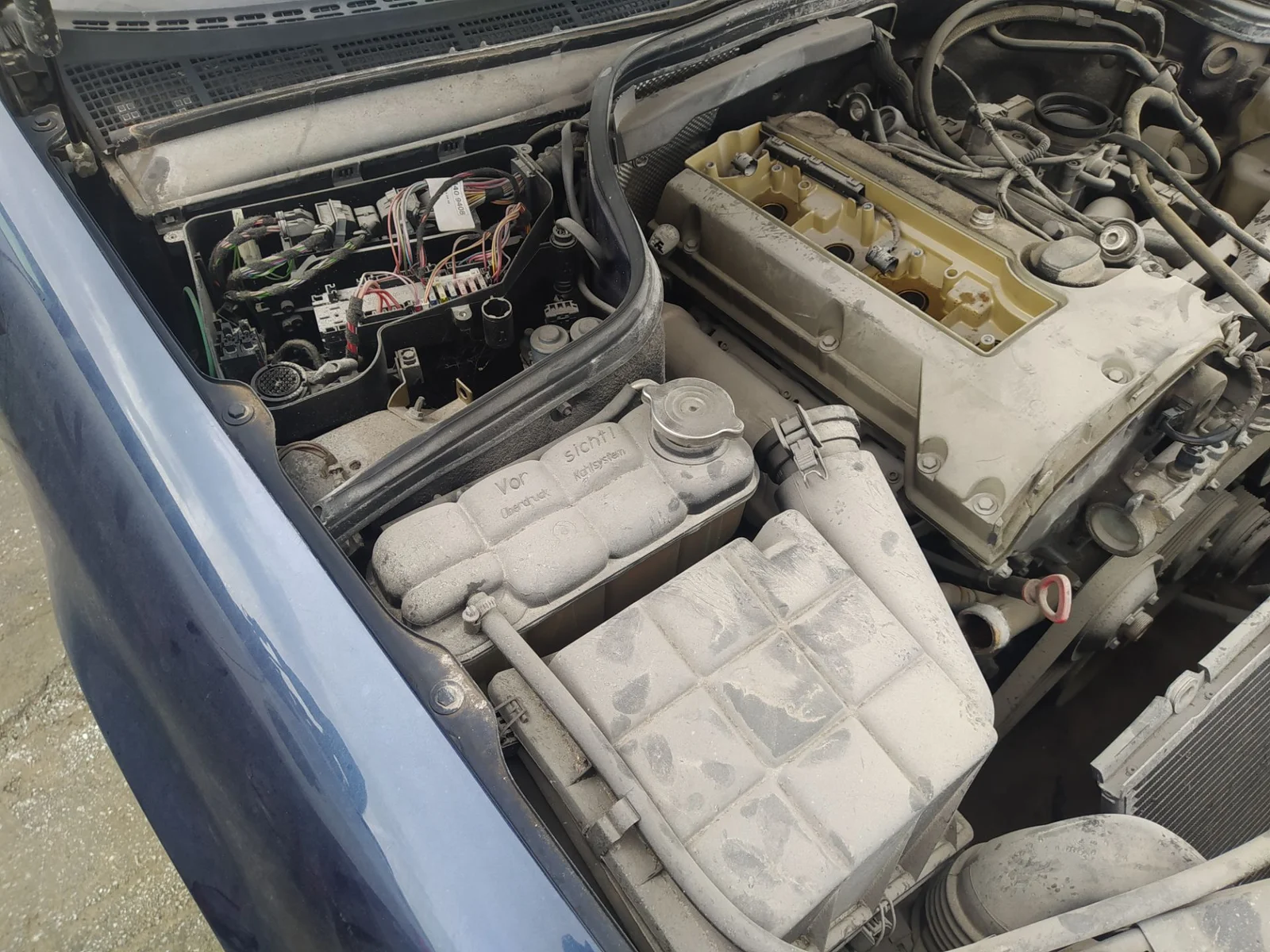 Foto de CAJA FILTRO AIRE MERCEDES-BENZ CLK (BM 208) CABRIO 2.0 16V CAT (136 CV / 100 KW) referencia A1110900302