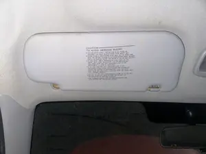 Foto de PARASOL IZQUIERDO KIA PICANTO (SA) 1.1 CAT (65 CV / 48 KW)