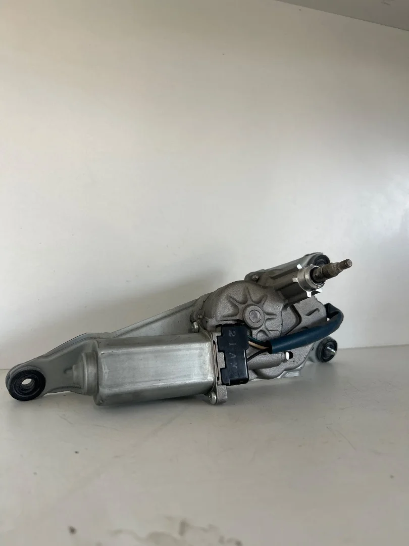 Foto de MOTOR LIMPIA TRASERO HYUNDAI I20 (PB) 1.2 16V CAT (86 CV / 63 KW) referencia 97710 1J500