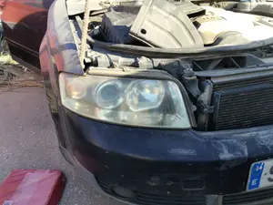 Foto de FARO DERECHO AUDI A4 BERLINA (8E) 1.9 TDI (131 CV / 96 KW) referencia 8E0941030C