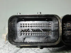 Foto de CENTRALITA MOTOR UCE SEAT ALTEA (5P1) 1.9 TDI (105 CV / 77 KW) referencia 03G906016AA foto 2