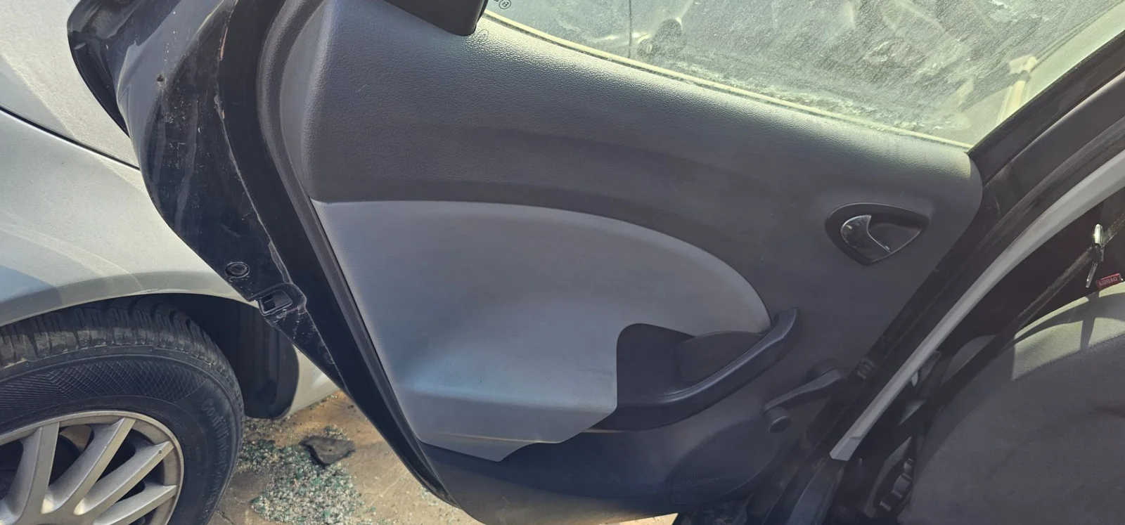 Foto de ELEVALUNAS TRASERO IZQUIERDO SEAT IBIZA BERLINA (6J5) 1.4 TDI (80 CV / 59 KW) referencia 6J4839461C