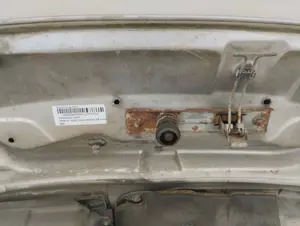 Foto de CERRADURA CAPO RENAULT TRAFIC II FURGÓN 1.9 Diesel (101 CV / 74 KW)
