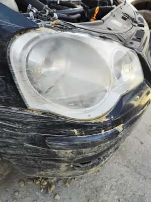 Foto de FARO DERECHO VOLKSWAGEN POLO IV (9N3) 1.9 TDI (101 CV / 74 KW) referencia 6Q1941008 foto 3