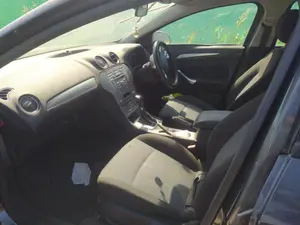 Foto de RETROVISOR INTERIOR FORD MONDEO BERLINA (CA2) 2.0 TDCi CAT (131 CV / 96 KW)
