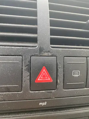 Foto de WARNING VOLKSWAGEN POLO IV (9N3) 1.4 FSI (86 CV / 63 KW)