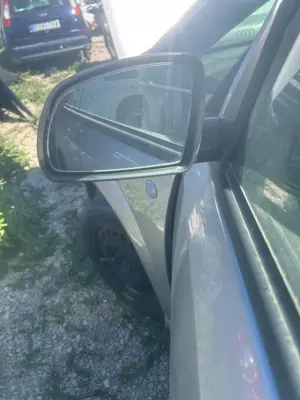 Foto de RETROVISOR IZQUIERDO OPEL MERIVA 1.6 16V (101 CV / 74 KW)