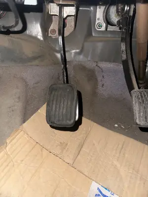 Foto de PEDAL EMBRAGUE KIA PICANTO (SA) 1.1 CAT (65 CV / 48 KW)