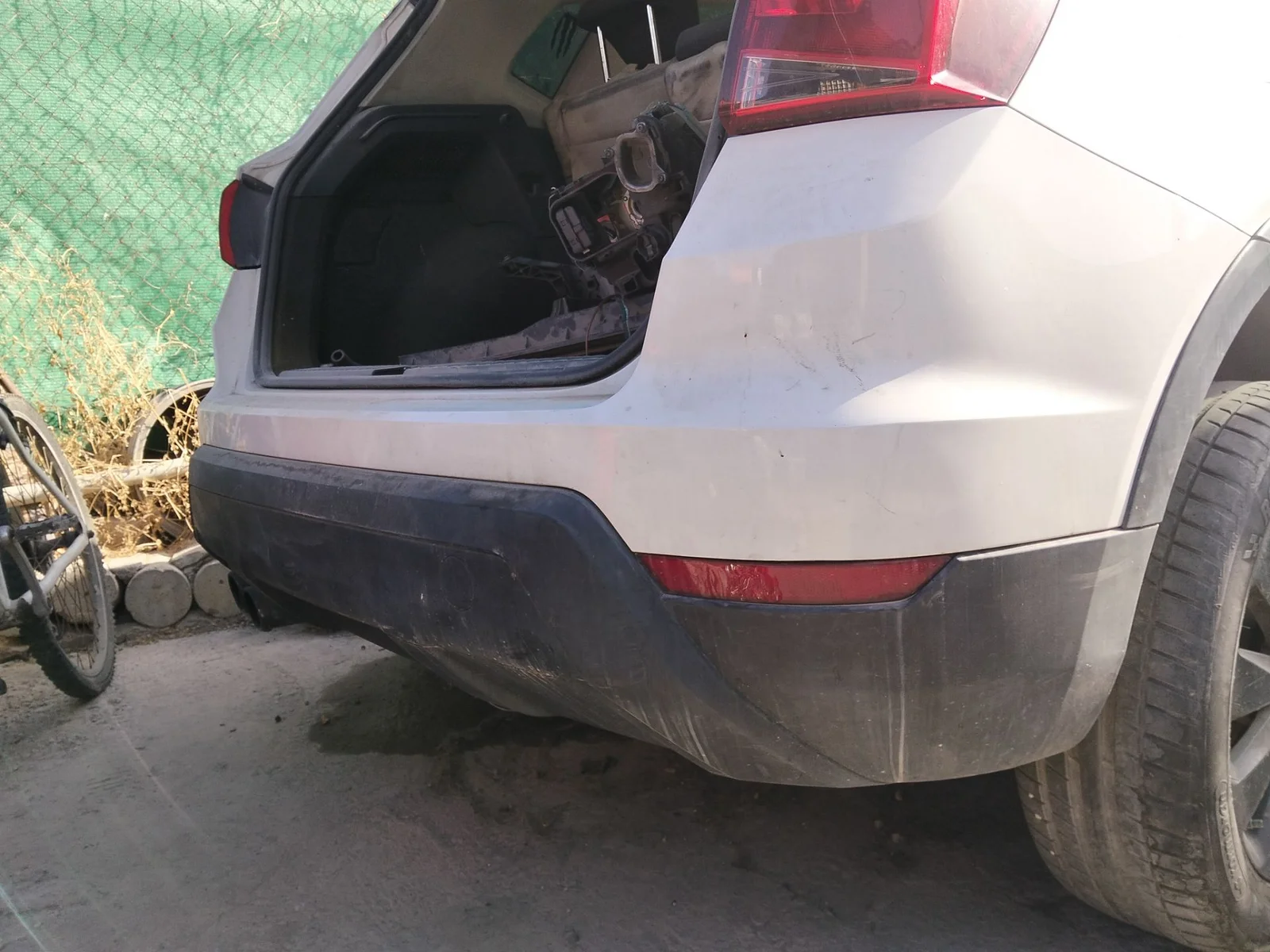 Foto de PARAGOLPES TRASERO SEAT ARONA (KJ) 1.6 TDI (116 CV / 85 KW)