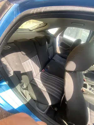 Foto de ASIENTOS TRASERO DERECHO FORD FOCUS BERLINA (CB4) 1.6 TDCi CAT (109 CV / 80 KW) referencia 1508996