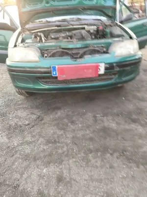 Foto de PARAGOLPES DELANTERO PEUGEOT 106 (S2) 1.1  (60 CV / 44 KW)