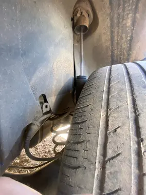 Foto de BRAZO SUSPENSION TRASERO IZQUIERDO VOLKSWAGEN GOLF IV BERLINA (1J1)(10.1997) 1.9 TDI (110 CV / 81 KW)