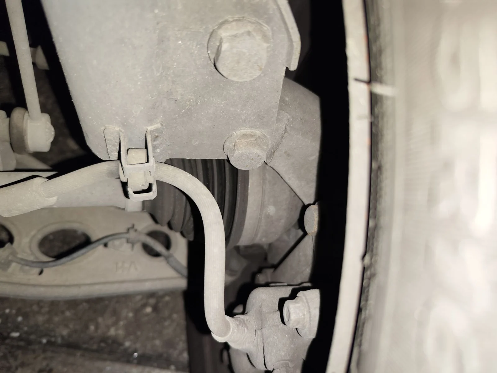 Foto de PINZA DE FRENO DELANTERA IZQUIERDA OPEL VIVARO FURGÓN/COMBI 2.0 16V CDTI (114 CV / 84 KW)
