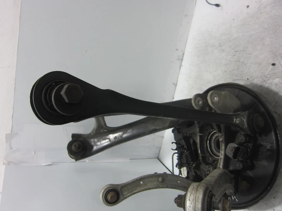 Foto de BRAZO SUSPENSION INFERIOR TRASERO IZQUIERDO PORSCHE CAYENNE (TIPO 92A) referencia 7P0501531