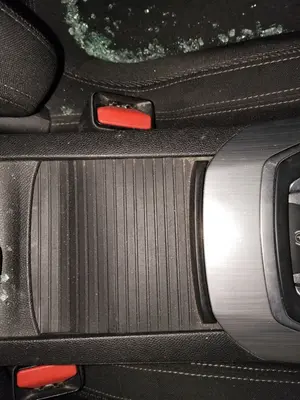 Foto de NO IDENTIFICADO PEUGEOT 308 foto 2