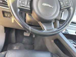 Foto de VOLANTE JAGUAR F-PACE 3.0 V6 Diesel CAT (301 CV / 221 KW) referencia GX733F563FD8 foto 4