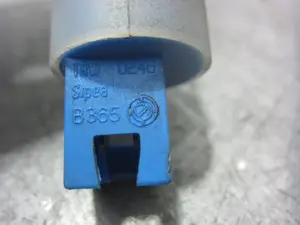 Foto de INTERRUPTOR FIAT 500 (150) BERLINA 1.2 CAT (69 CV / 51 KW) referencia B365 foto 3