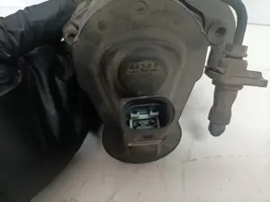 Foto de PINZA DE FRENO TRASERA DERECHA VOLKSWAGEN PASSAT BERLINA (3C2) referencia 3C0615403G foto 6