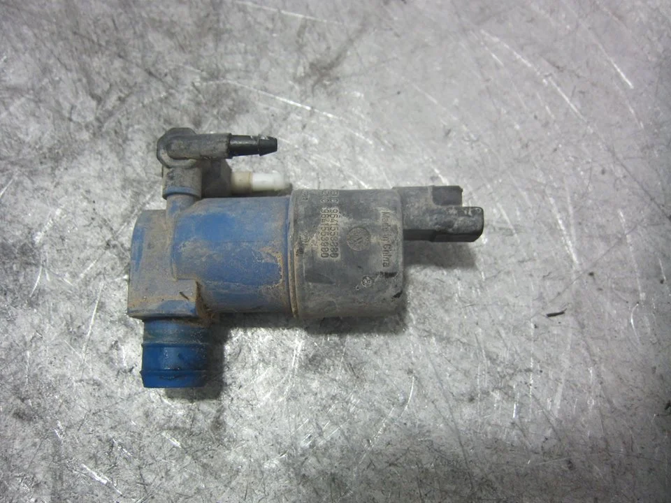 Foto de BOMBA LIMPIA RENAULT CLIO III 1.2 (75 CV / 55 KW) referencia 9641553880