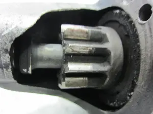 Foto de MOTOR ARRANQUE AUDI ALLROAD QUATTRO QUATTRO (4B5) 2.5 V6 24V TDI (180 CV / 132 KW) referencia 059911023H foto 3